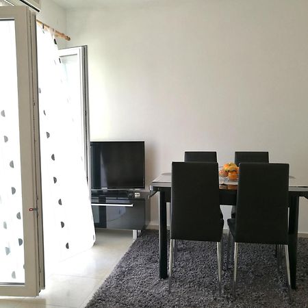 Apartments Jure Miljak Podstrana Exteriör bild